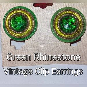 Vintage Green Glass Rivoli Clip Earrings